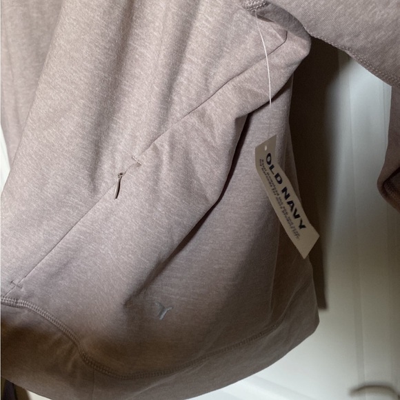 NWT Old Navy Active Cozecore Cropped Performance Hoodie womens plus size: 3X - Picture 4 of 12
